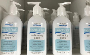 Natural Look Hand & Nail Softening Soak 300ml