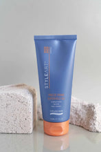 Natural Look StyleArt Freeze Frame Superhold Styling Gel 200g