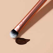Real Techniques Expert Concealer Brush #91542